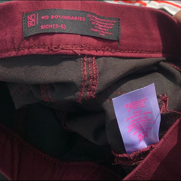No Boundaries size Small (3-5) jeans - Picture 6 of 6